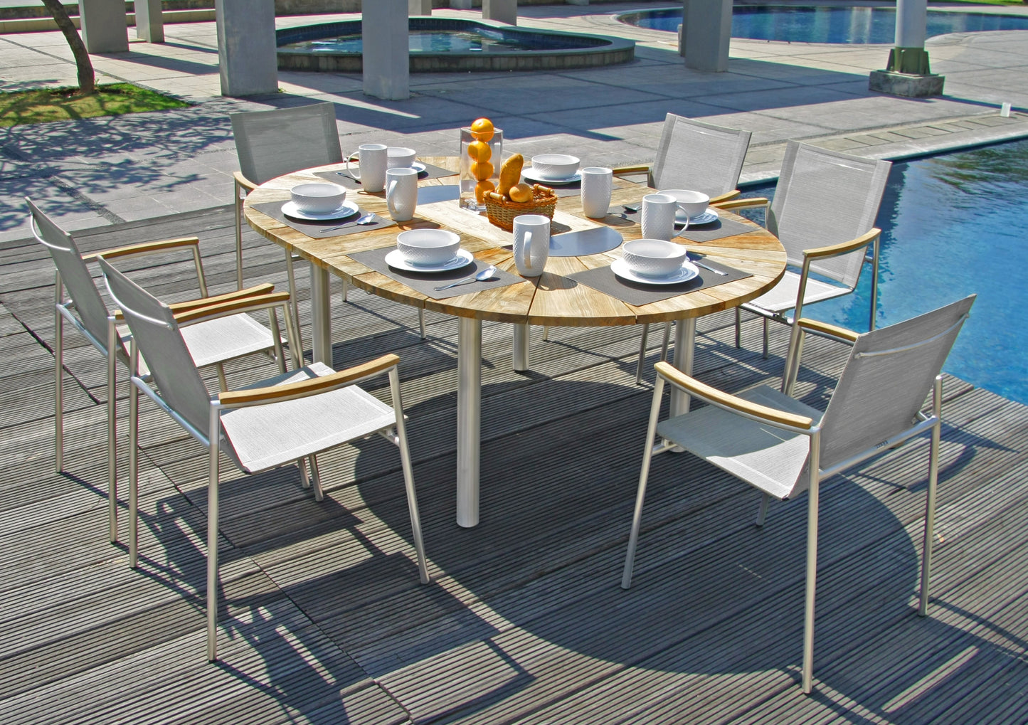 Utstilling Hugo Spisestol