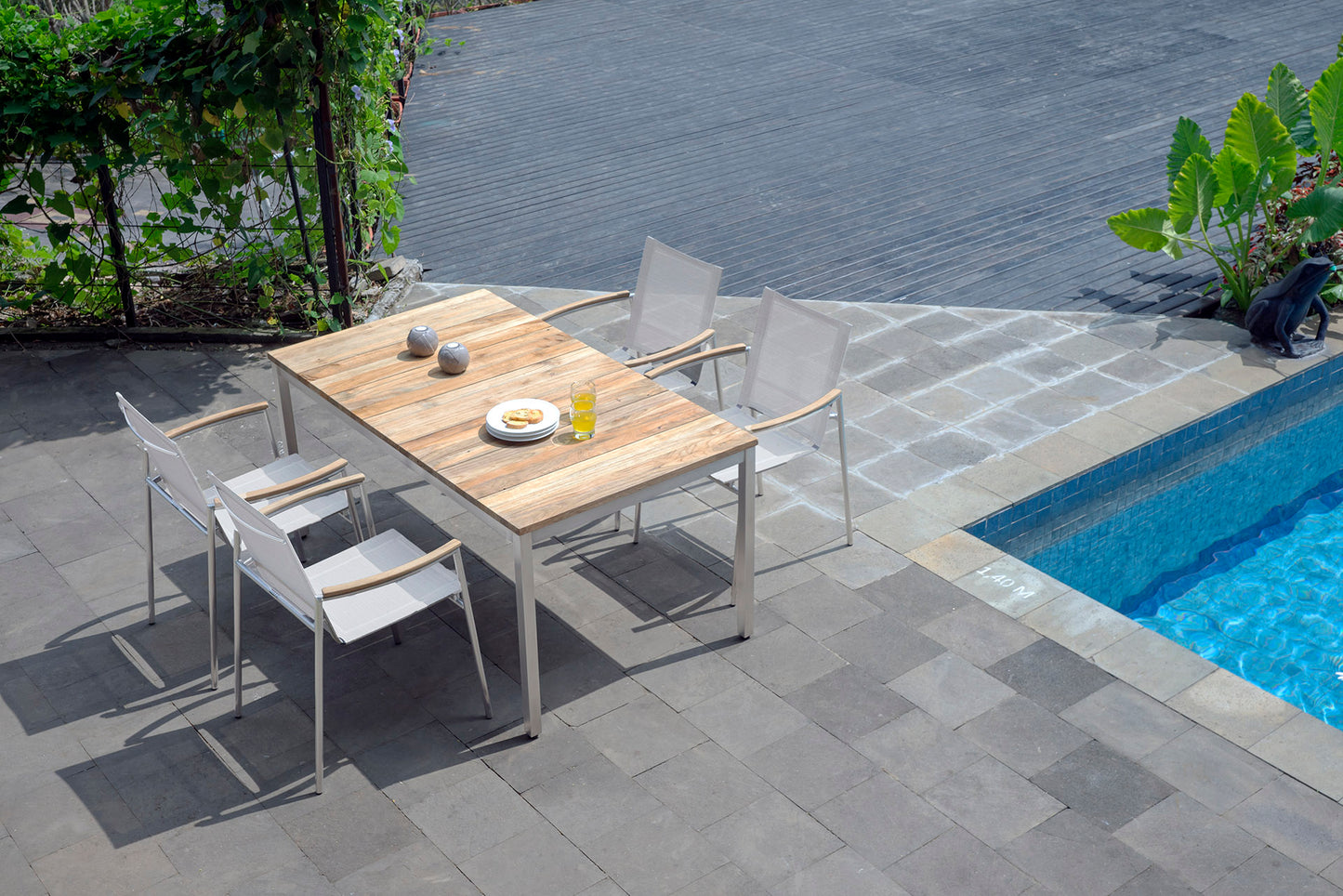 Utstilling Hugo Spisestol